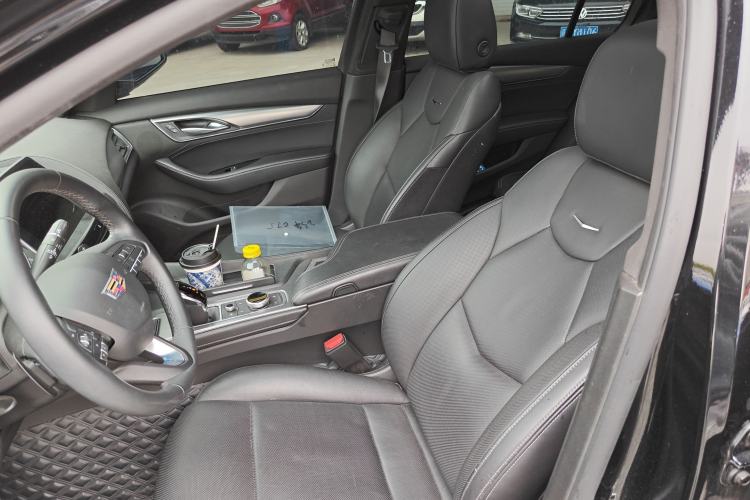 Used Cadillac CT5 2022 28T Luxury Version (Standard Edition) Left Front Seat