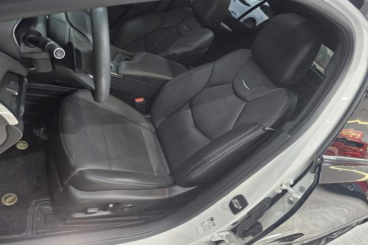 Used Cadillac CT5 2022 28T Luxury Version (Standard Edition) Left Front Seat