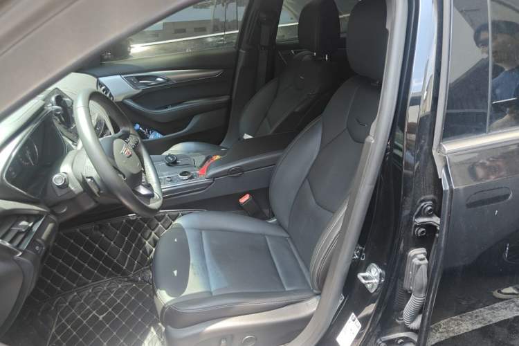 Used Cadillac CT5 2022 28T Luxury Edition Left Front Seat