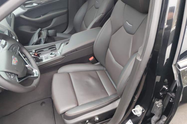 Used Cadillac CT5 2022 28T Platinum Edition Left Front Seat