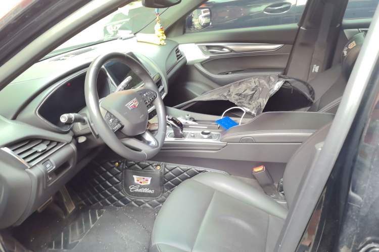 Used Cadillac CT5 2022 28T Prestige Edition Left Front Seat