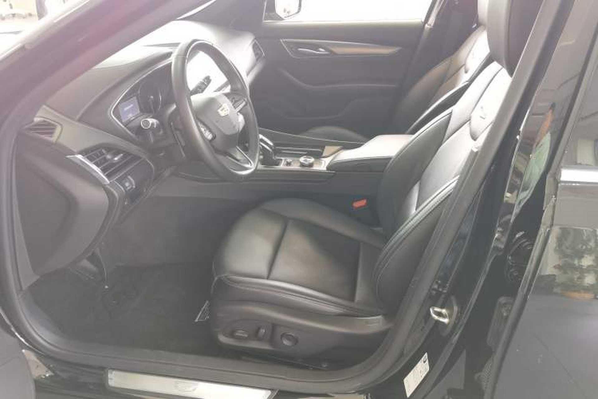 Used Cadillac CT5 2022 28T Luxury Version (Standard Edition) Left Front Seat