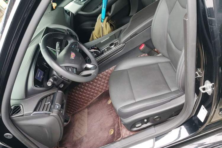 Used Cadillac CT5 2022 28T Luxury Edition Left Front Seat