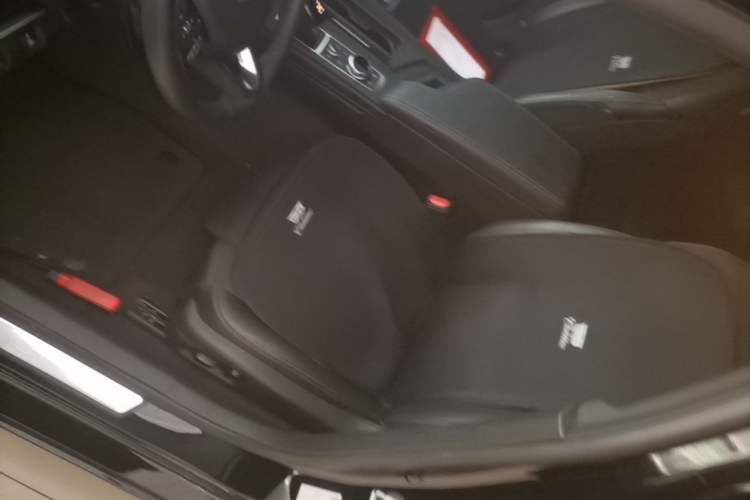 Used Cadillac CT5 2022 28T Fashion Edition Left Front Seat