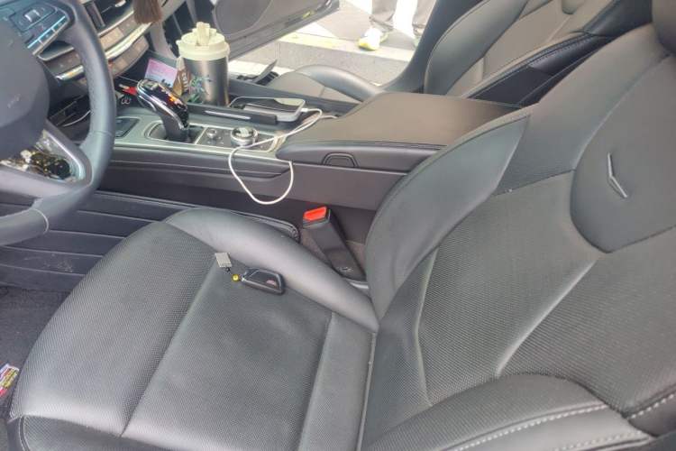 Used Cadillac CT5 2022 28T Luxury Version (Standard Edition) Left Front Seat