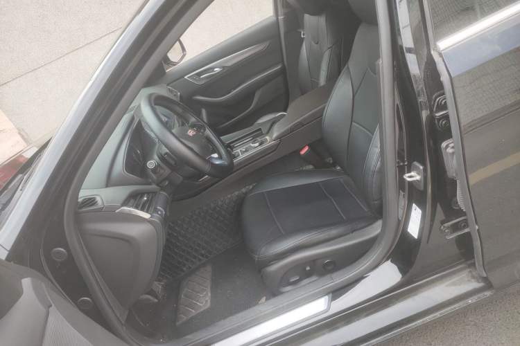 Used Cadillac CT5 2022 28T Luxury Version (Standard Edition) Left Front Seat