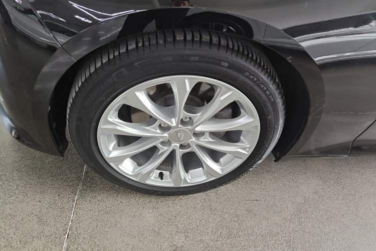 Used Cadillac CT5 2022 28T Luxury Version (Standard Edition) Left Front Wheel Hub