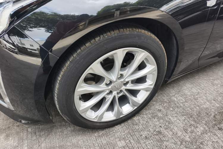 Used Cadillac CT5 2022 28T Luxury Version (Standard Edition) Left Front Wheel Hub