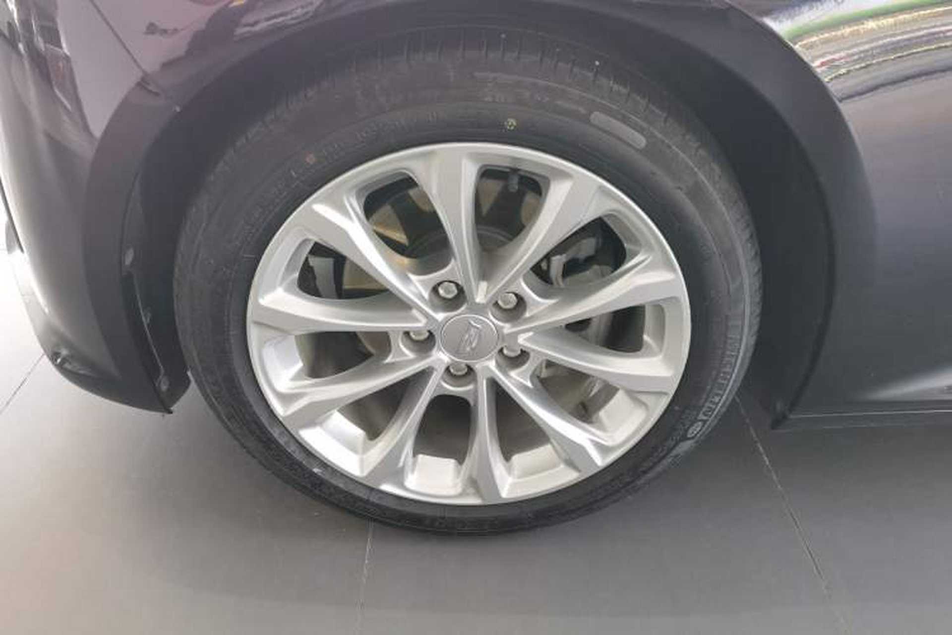 Used Cadillac CT5 2022 28T Luxury Version (Standard Edition) Left Front Wheel Hub