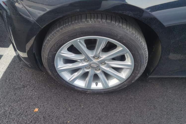 Used Cadillac CT5 2022 28T Fashion Edition Left Front Wheel Hub