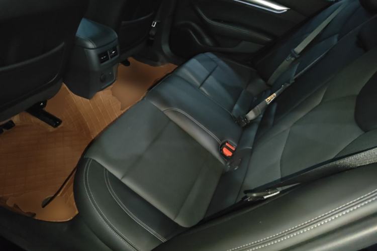 Used Cadillac CT5 2022 28T Luxury Version (Standard Edition) Left Rear Seat