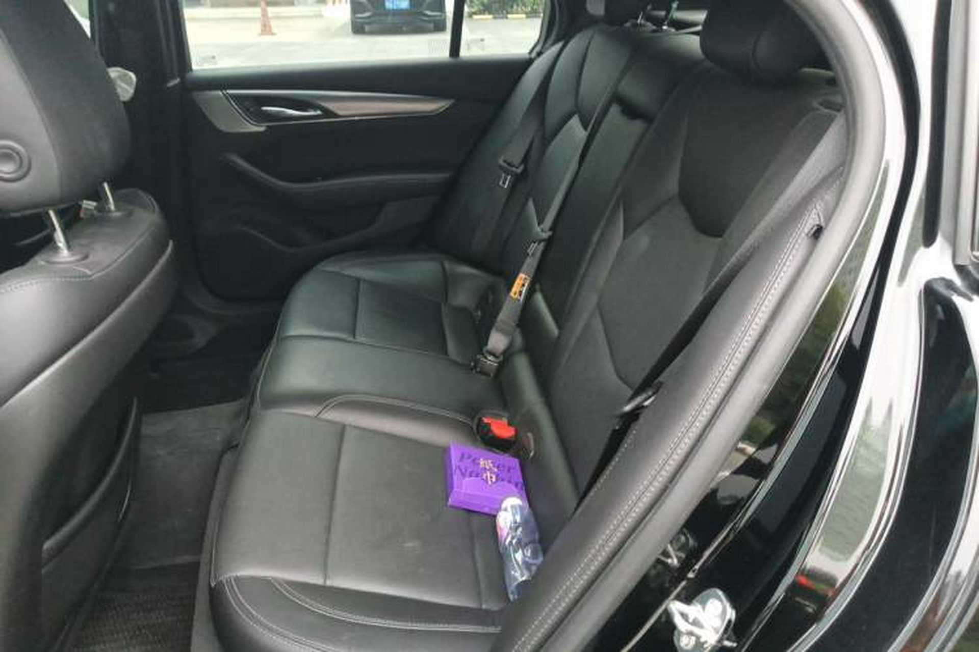 Used Cadillac CT5 2022 28T Luxury Version (Standard Edition) Left Rear Seat