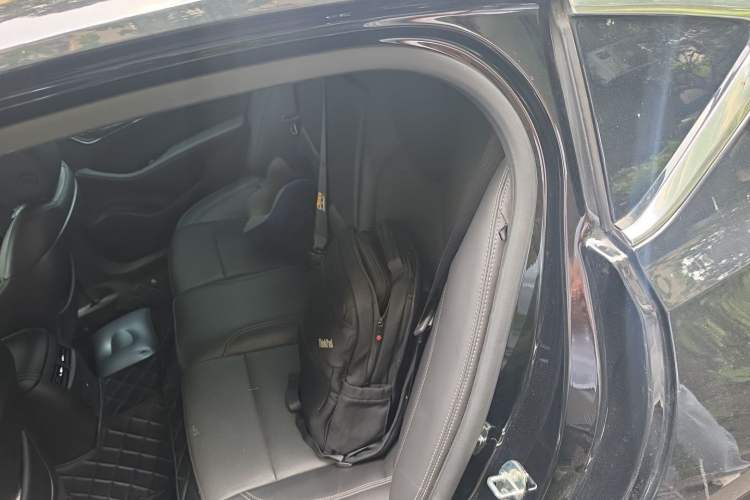 Used Cadillac CT5 2022 28T Luxury Version (Standard Edition) Left Rear Seat