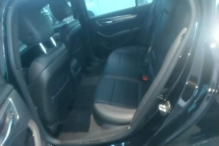 Used Cadillac CT5 2022 28T Luxury Version (Standard Edition) Left Rear Seat