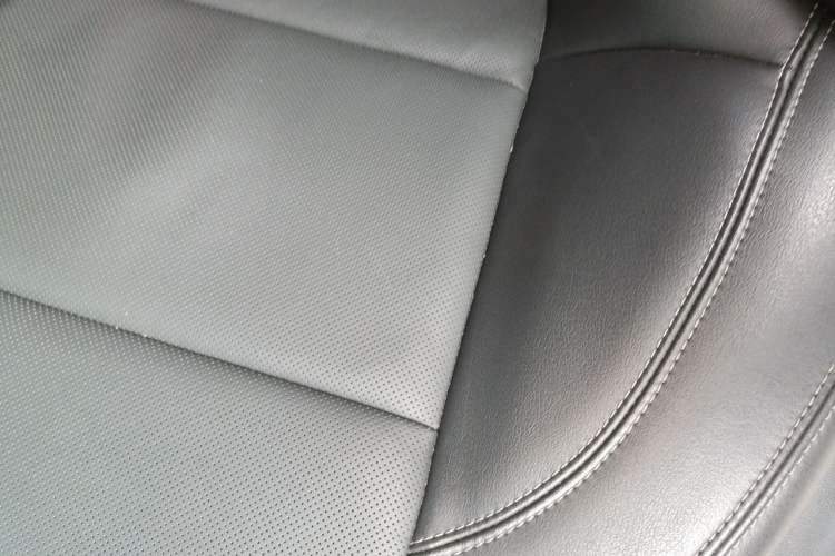 Used Cadillac CT5 2022 28T Prestige Edition Left Rear Seat
