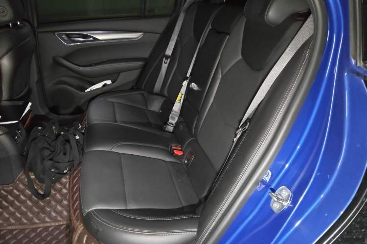 Used Cadillac CT5 2022 28T Luxury Version (Standard Edition) Left Rear Seat