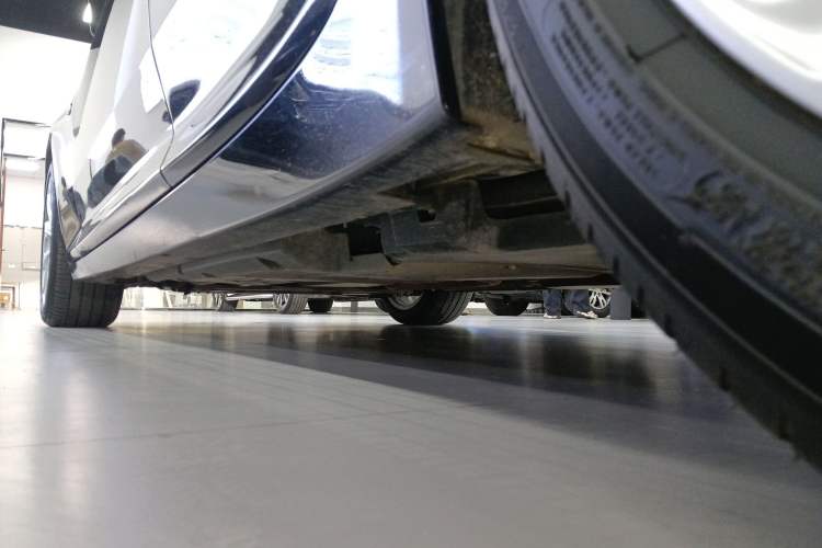 Used Cadillac CT5 2022 28T Luxury Version (Standard Edition) Left Side Sill
