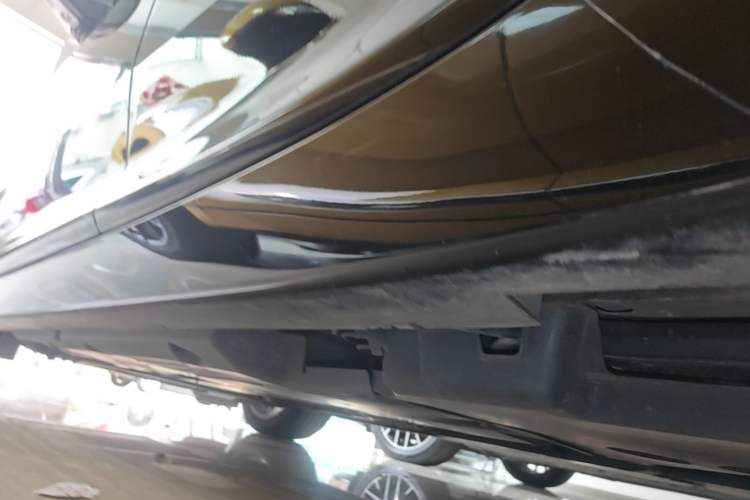 Used Cadillac CT5 2022 28T Luxury Version (Standard Edition) Left Side Sill