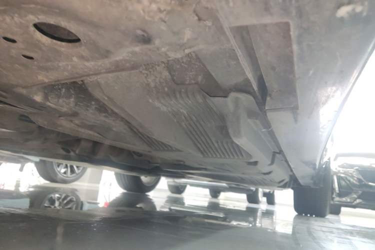 Used Cadillac CT5 2022 28T Luxury Version (Standard Edition) Left Side Sill