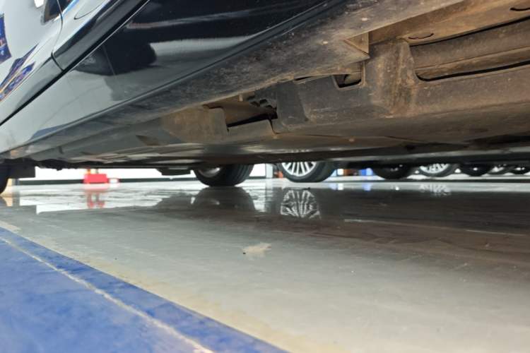 Used Cadillac CT5 2022 28T Luxury Version (Standard Edition) Left Side Sill