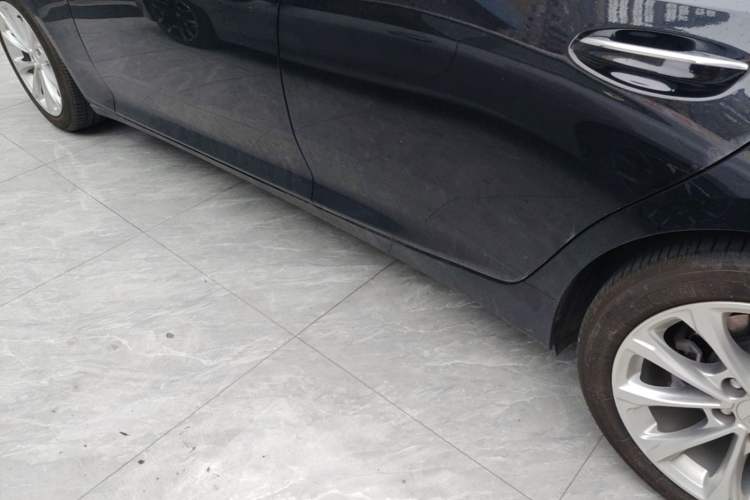Used Cadillac CT5 2022 28T Luxury Version (Standard Edition) Left Side Sill