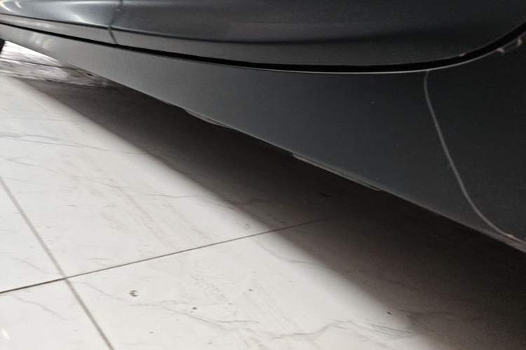 Used Cadillac CT5 2022 28T Prestige Edition Left Side Sill