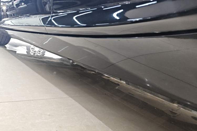 Used Cadillac CT5 2022 28T Luxury Version (Standard Edition) Left Side Sill