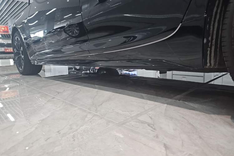Used Cadillac CT5 2022 28T Luxury Version (Standard Edition) Left Side Sill