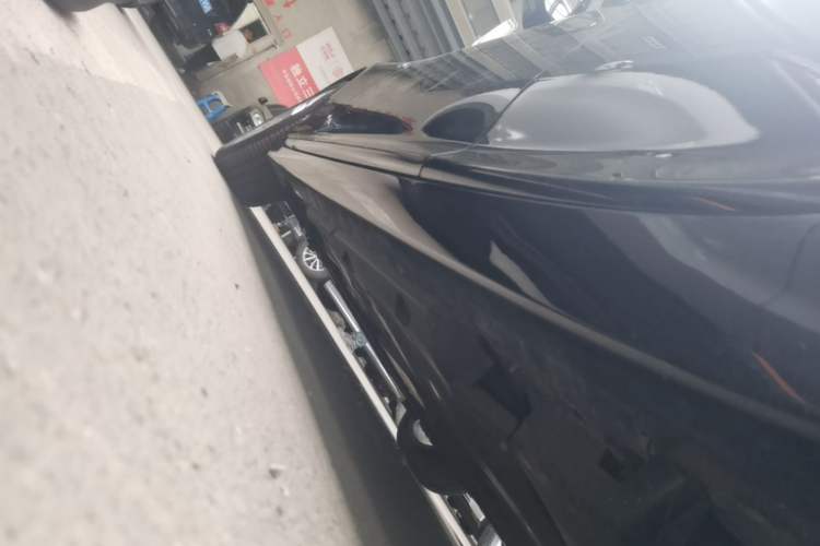 Used Cadillac CT5 2022 28T Luxury Version (Standard Edition) Left Side Sill