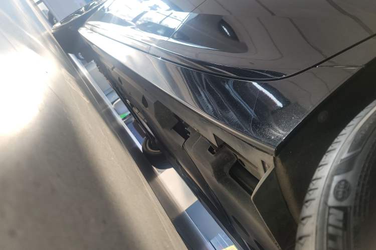 Used Cadillac CT5 2022 28T Luxury Version (Standard Edition) Left Side Sill