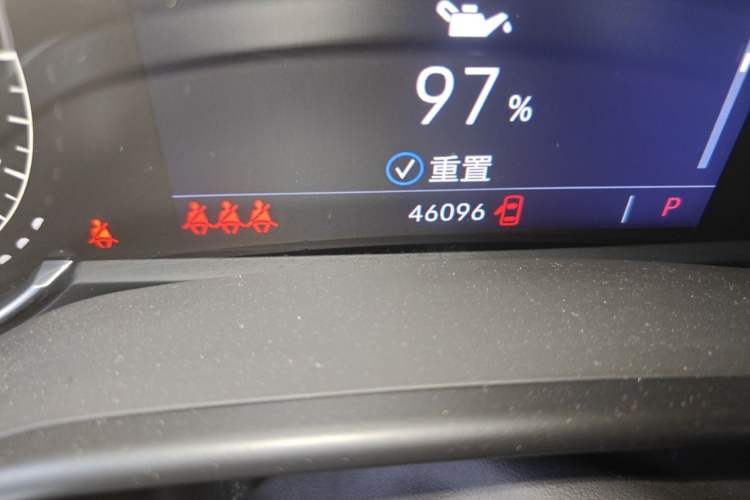 Used Cadillac CT5 2022 28T Luxury Edition Odometer Close Up