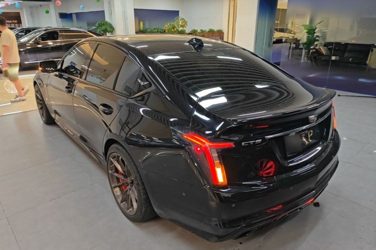Used Cadillac CT5 2022 28T Platinum Edition Rear Left 45 Deg