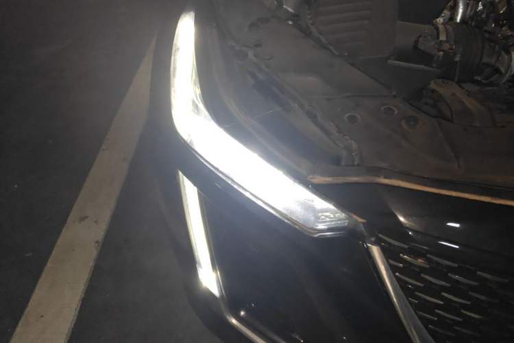 Used Cadillac CT5 2022 28T Luxury Version (Standard Edition) Right Front Headlight
