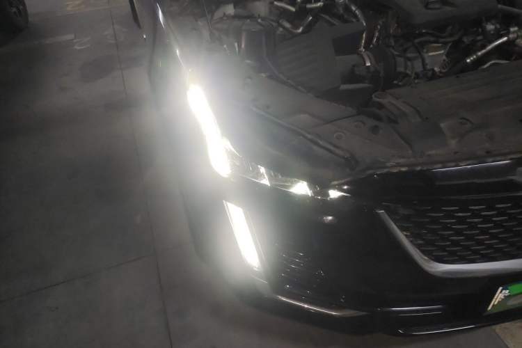Used Cadillac CT5 2022 28T Luxury Version (Standard Edition) Right Front Headlight