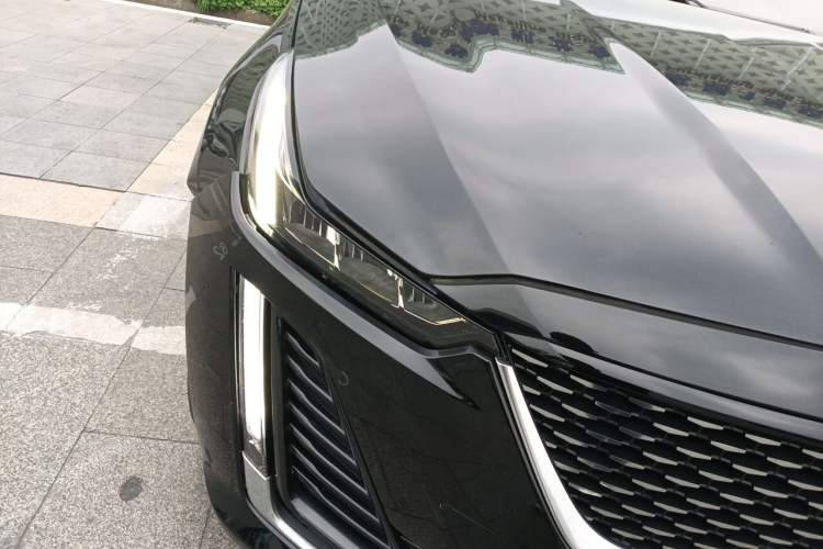 Used Cadillac CT5 2022 28T Luxury Version (Standard Edition) Right Front Headlight