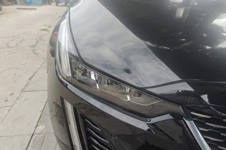 Used Cadillac CT5 2022 28T Luxury Edition Right Front Headlight