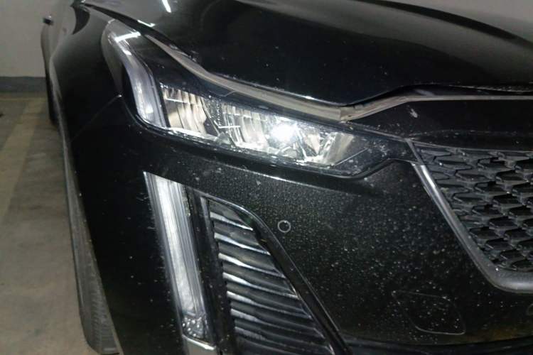 Used Cadillac CT5 2022 28T Luxury Version (Standard Edition) Right Front Headlight