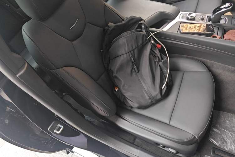 Used Cadillac CT5 2022 28T Luxury Edition Right Front Seat