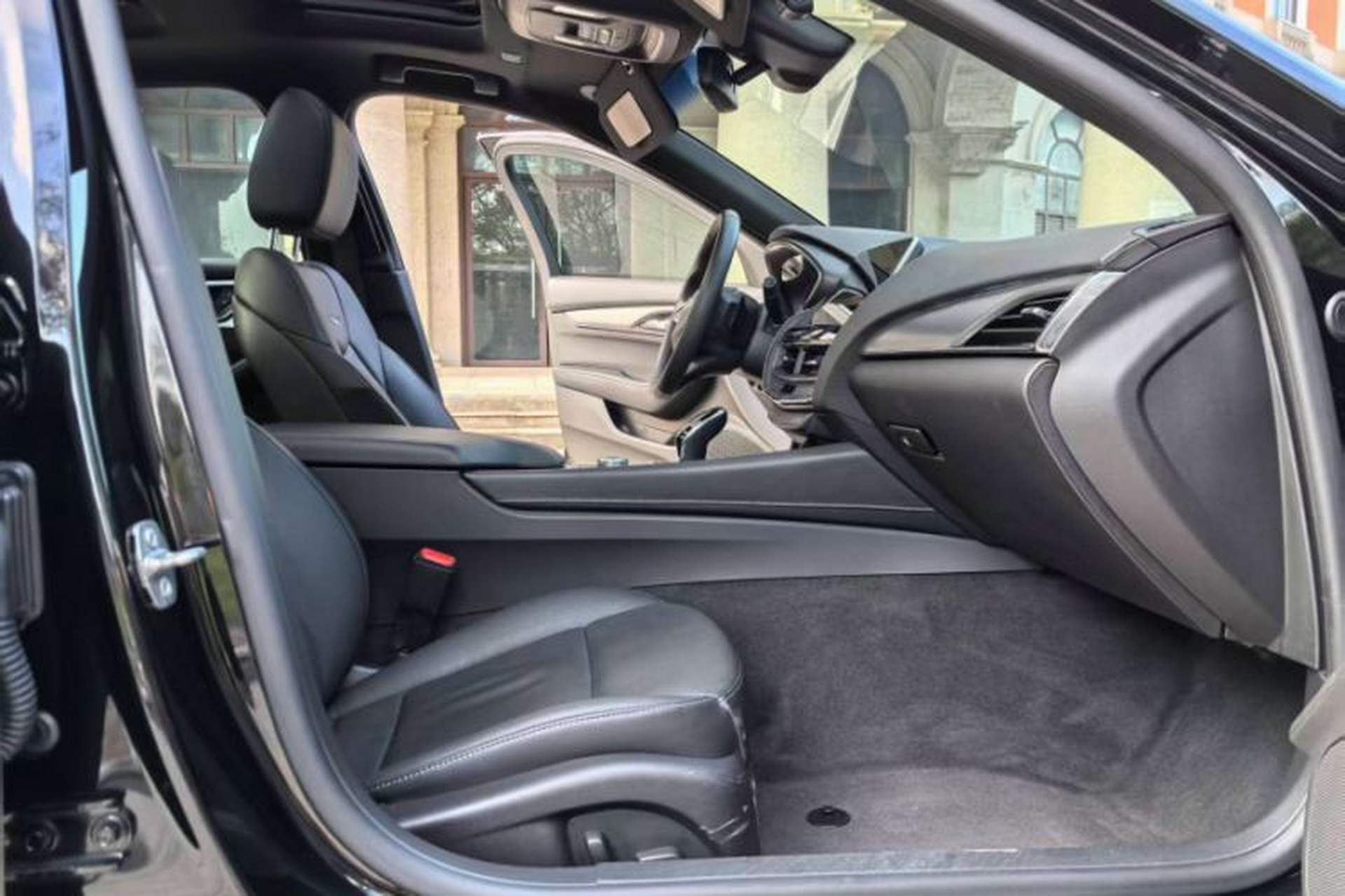 Used Cadillac CT5 2022 28T Luxury Edition Right Front Seat