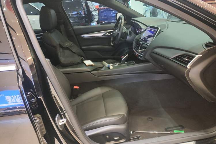 Used Cadillac CT5 2022 28T Luxury Version (Standard Edition) Right Front Seat