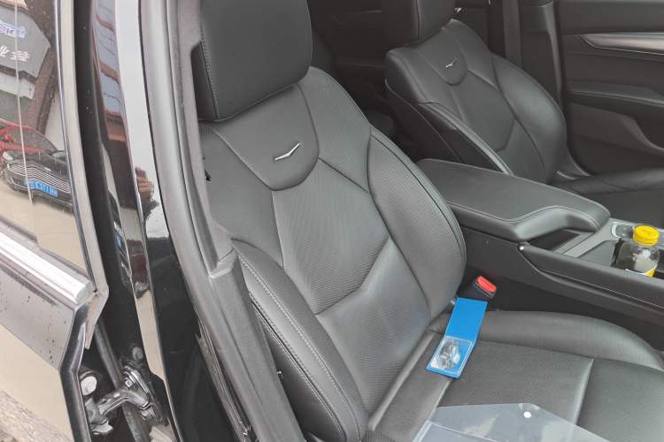Used Cadillac CT5 2022 28T Luxury Version (Standard Edition) Right Front Seat