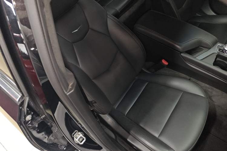 Used Cadillac CT5 2022 28T Prestige Edition Right Front Seat