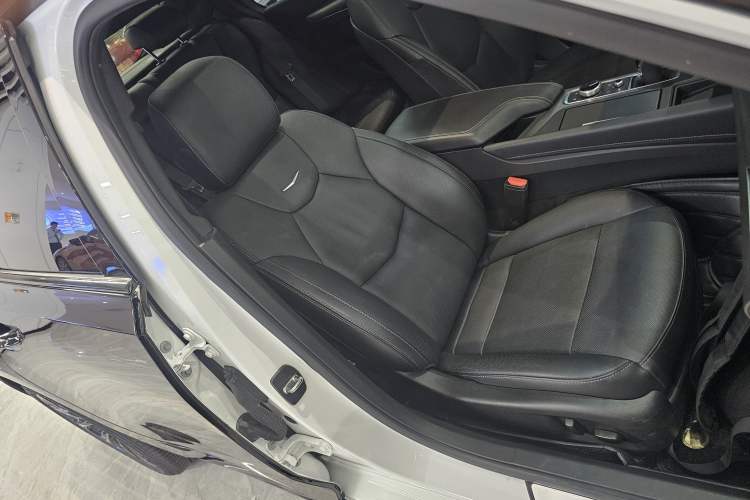 Used Cadillac CT5 2022 28T Luxury Version (Standard Edition) Right Front Seat