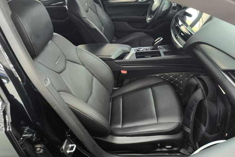 Used Cadillac CT5 2022 28T Luxury Edition Right Front Seat