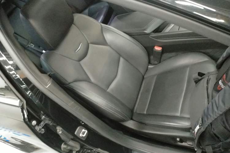 Used Cadillac CT5 2022 28T Luxury Version (Standard Edition) Right Front Seat