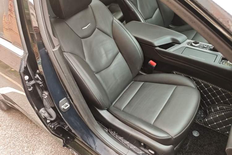 Used Cadillac CT5 2022 28T Luxury Version (Standard Edition) Right Front Seat