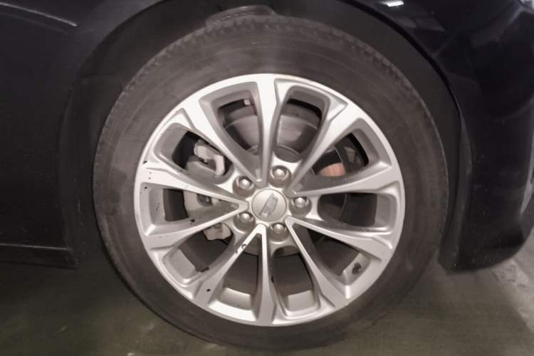 Used Cadillac CT5 2022 28T Luxury Version (Standard Edition) Right Front Wheel Hub