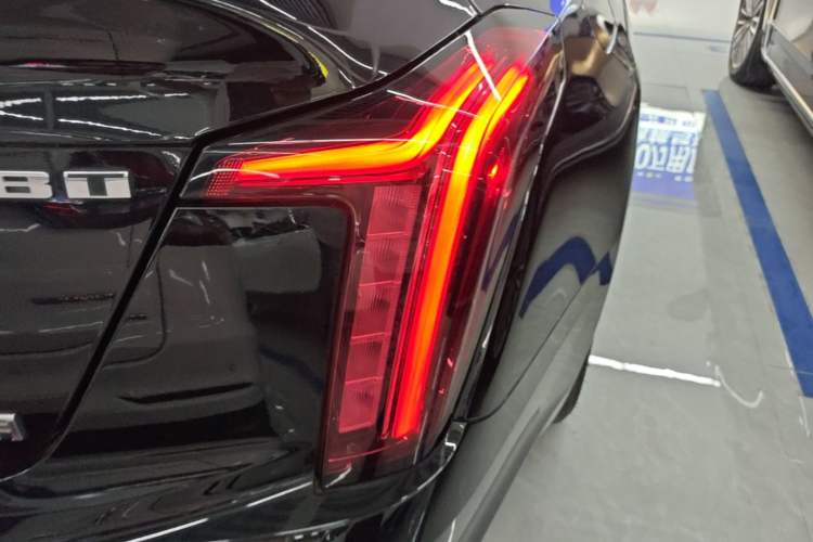 Used Cadillac CT5 2022 28T Luxury Version (Standard Edition) Right Rear Taillight