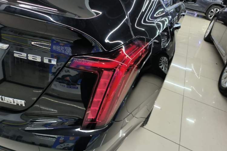Used Cadillac CT5 2022 28T Luxury Edition Right Rear Taillight