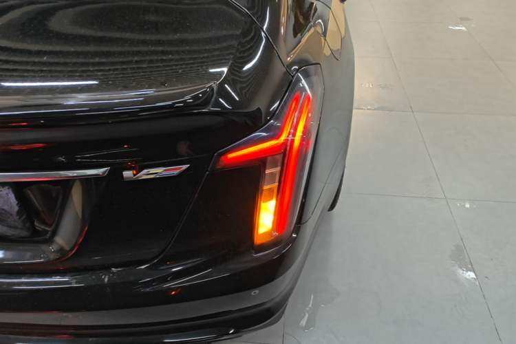 Used Cadillac CT5 2022 28T Platinum Edition Right Rear Taillight